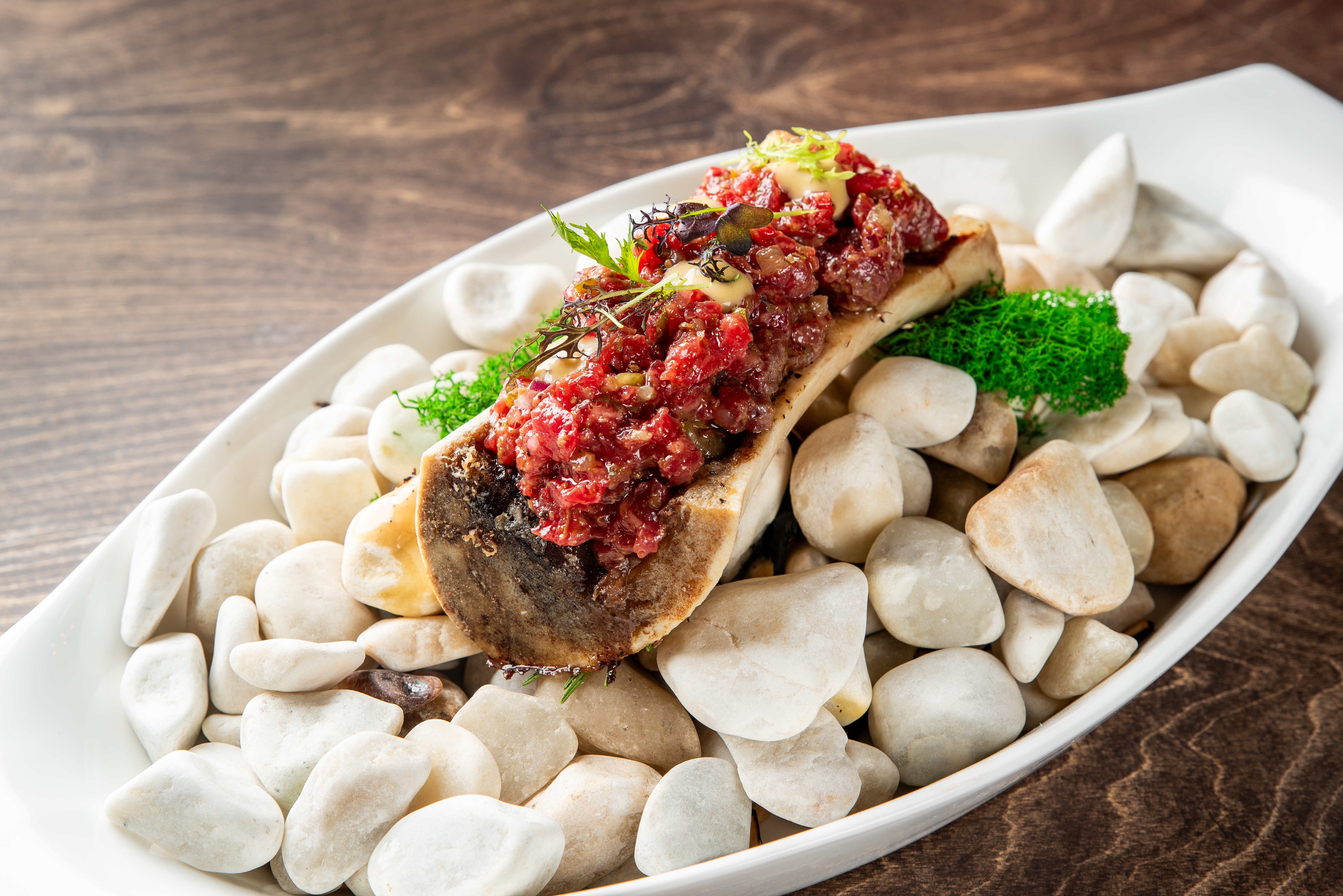 Тартар из говядины с костным мозгом <span color-type="color" style="color: #d60808;">new</span>