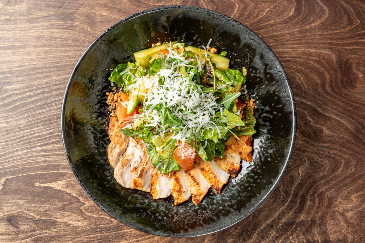 Салат с цыпленком и песто<span color-type="color" style="color:    #ffffff;">&nbsp;</span><span color-type="color" style="color: #ff0000;">new</span><br>